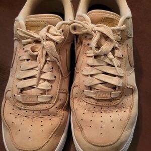 Women's Nike Air Force 1 Size 9.5